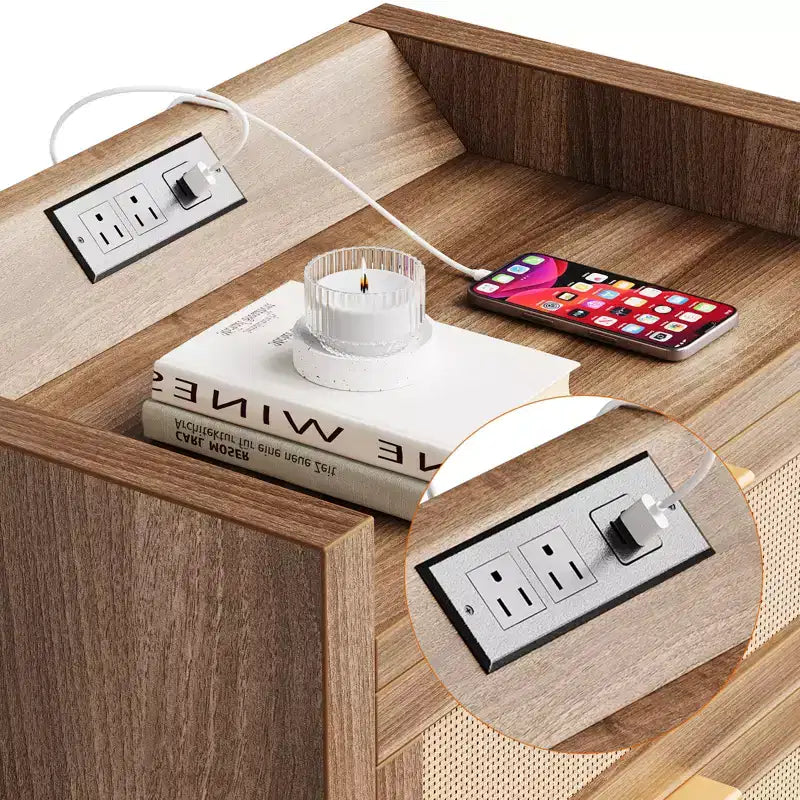 Comodino in Rattan Marrone con Stazione di Ricarica, 2 Cassetti, Set da 2