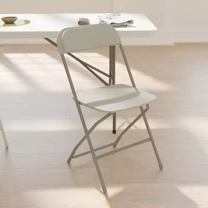 Sedia pieghevole in plastica, colori assortiti, confezione da 4, 4 posti a sedere
